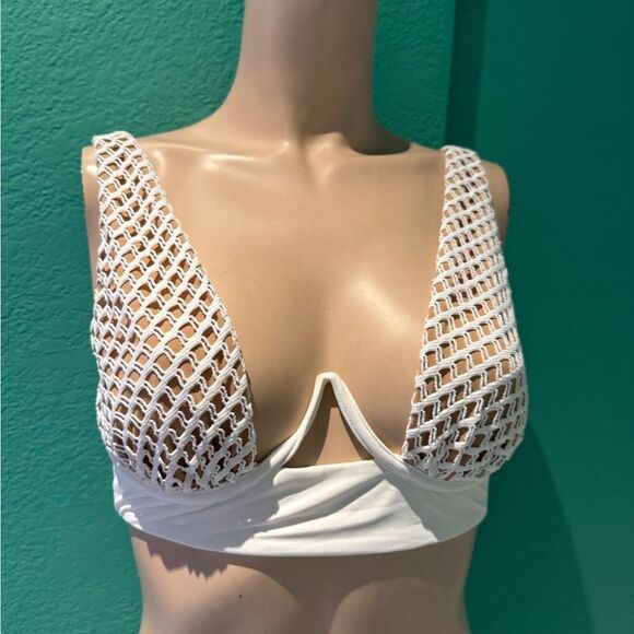 Beach Bunny White Mesh Bikini Top - Picture 4 of 5